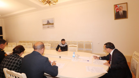 İcra başçısı vətəndaşları fərdi qəbul edərək müraciətlərini dinləyib 10.04.2026