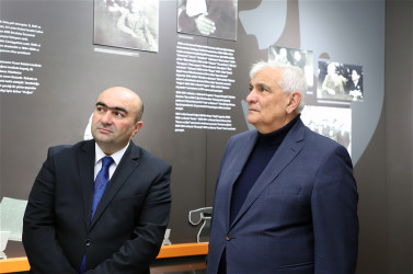 ADU məzunlarının professionallıq və peşə vərdişlərinin təkmilləşdirilməsi konfransının açılış mərasimi keçirilib 03.10.2025