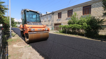 Qazaxda icra başçısı yeni asfalt örtüyü vurulmuş küçələrdə görülmüş işlərlə yerində tanış olub -20.07.2026