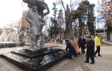 Qazaxda Xalq yazıçısı Yusif Səmədoğlunun 90 illiyi münasibətilə ədəbi-bədii gecə keçirilib-25.12.2025