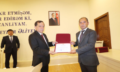 Qazaxda bir qrup dövlət qulluqçusu Peşə Bayramı Günü münasibətilə Fəxri Fərmanla təltif edilib-23.06.2025