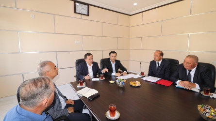 Qazaxda 2026-2030-cu illər üçün Dövlət Proqramının icrası ilə bağlı rayonun kəndlərində aqroparka və iri fermer təsərrüfatlarına baxış keçirilib 15.09.2026