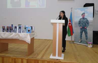 Qazaxda 8 Noyabr - Zəfər Gününün beşinci ildönümünə həsr edilmiş kitab və rəsm sərgisi, Vətən müharibəsi şəhidi tibb xidməti leytenantı Adil Əfəndiyevə həsr edilmiş “O, bizim Adildi” kitabının təqdimat mərasimi olub -22.10.2025