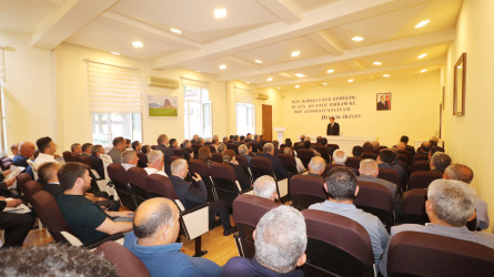 Qazaxda kənd təsərrüfatı məhsullarının istehsalı ilə bağlı müşavirə keçirilib 05.06.2026