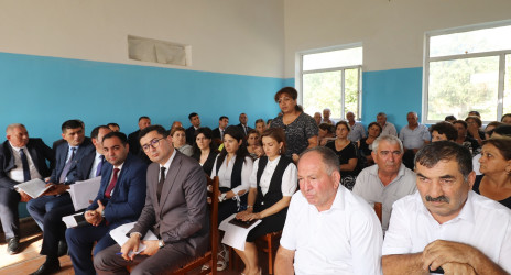 Qazaxda icra başçısının sentyabr ayı üzrə vətəndaşlarla keçirilən növbəti səyyar görüşü rayonun Xanlıqlar kəndində olub-04.09.2025