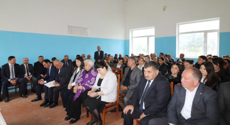 Qazaxda icra başçısının may ayı üzrə vətəndaşlarla keçirilən ilk səyyar görüşü rayonun Xanlıqlar kəndində olub-07.05.2026