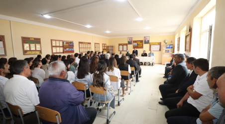 Qazaxda icra başçısı sentyabr ayı üzrə növbəti səyyar görüşünü Alpout kənd sakinləri ilə keçirib 11.09.2025