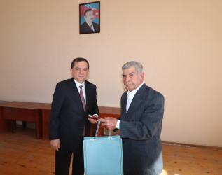 Qazaxda uzun illər təhsil sahəsində çalışmış təqaüddə olan müəllim Məhəmməd Vəkilovun 75 illik yubileyi qeyd olunub 07.03.2025