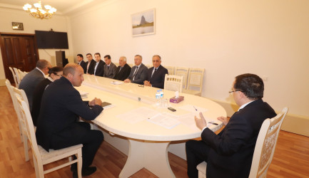 İcra başçısı “Qazax Rayon Mərkəzi Xəstəxanası” PHŞ-də yeni işə başlayan həkimlərlə görüşüb 12.03.2025