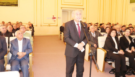 Qazax Rayon İcra Hakimiyyəti başçısının rayonun 2025-ci ilin sosial-iqtisadi inkişafının yekunlarına və 2026-cı ildə qarşıda duran vəzifələrə həsr olunmuş hesabat yığıncağı keçirilib 13.01.2026