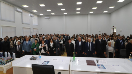 Qazaxda 8 Noyabr - Zəfər Gününün beşinci ildönümünə həsr edilmiş kitab və rəsm sərgisi, Vətən müharibəsi şəhidi tibb xidməti leytenantı Adil Əfəndiyevə həsr edilmiş “O, bizim Adildi” kitabının təqdimat mərasimi olub -22.10.2025