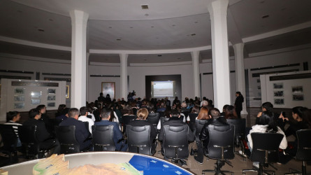 Qazaxda “Konstitusiya və Suverenlik ili – Milli dövlətçilik tariximizin məntiqi davamı, müasir inkişaf mərhələsinin əsas ideoloji xəttidir” mövzusunda tədbir keçirilib-10.12.2025