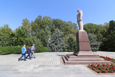 Dövlət Sərhəd Xidmətinin (DSX) Sərhəd Qoşunlarının “Qazax” Əlahiddə Sərhəd Diviziyasının qarnizon kompleksində sərhədçilər peşə bayramlarını qeyd ediblər-18.08.2025