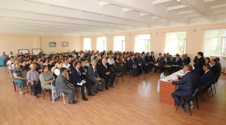 Qazaxda icra başçısının avqust ayı üzrə vətəndaşlarla keçirilən ilk səyyar görüşü rayonun Daş Salahlı kəndində olub-07.08.2025