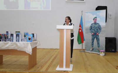 Qazaxda 8 Noyabr - Zəfər Gününün beşinci ildönümünə həsr edilmiş kitab və rəsm sərgisi, Vətən müharibəsi şəhidi tibb xidməti leytenantı Adil Əfəndiyevə həsr edilmiş “O, bizim Adildi” kitabının təqdimat mərasimi olub -22.10.2025