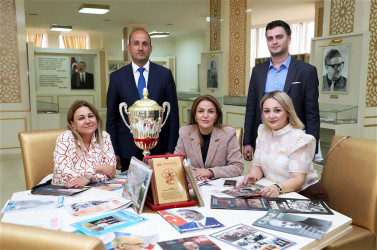 ADU məzunlarının professionallıq və peşə vərdişlərinin təkmilləşdirilməsi konfransının açılış mərasimi keçirilib 03.10.2025