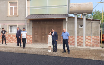 Qazaxda icra başçısı yeni asfalt örtüyü vurulmuş küçələrdə görülmüş işlərlə yerində tanış olub -20.07.2026
