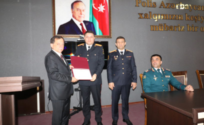 Qazaxda icra başçısı bir qrup Polis əməkdaşını peşə bayramları münasibətilə Fəxri Fərmanla təltif edib-02.07.2025