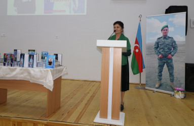 Qazaxda 8 Noyabr - Zəfər Gününün beşinci ildönümünə həsr edilmiş kitab və rəsm sərgisi, Vətən müharibəsi şəhidi tibb xidməti leytenantı Adil Əfəndiyevə həsr edilmiş “O, bizim Adildi” kitabının təqdimat mərasimi olub -22.10.2025