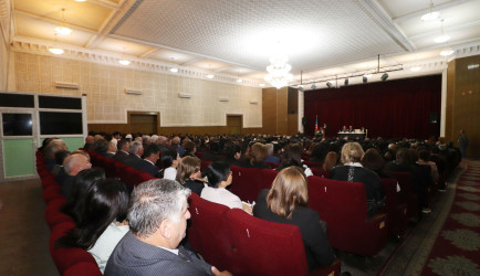 Qazaxda ölkə Prezidenti İlham Əliyevin Yeni Azərbaycan Partiyasının VIII Qurultayındakı çıxışından irəli gələn tapşırıq və tövsiyələrə, qarşıda duran vəzifələrə həsr olunmuş konfrans keçirilib 16.10.2026