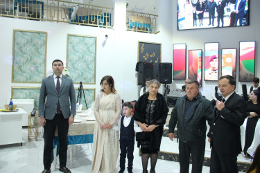 Qazaxda icra başçısı “Azərbaycan Bayrağı” ordenli şəhid gizir Azad Kərimovun övladlarının kiçik toy məclisində iştirak edib və xoş arzularını çatdırıb 24.04.2026