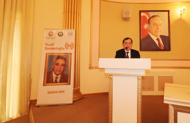 Qazaxda “Yusif Səmədoğlunun ədəbi irsi: ənənə və müasirlik kontekstində” mövzusunda elmi-praktik konfrans keçirilib-05.12.2025