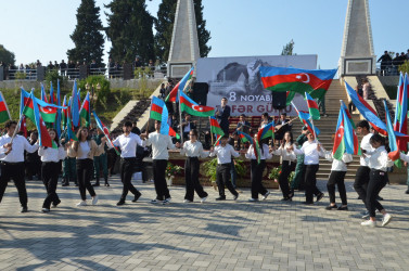 Qazaxda 8 Noyabr - Zəfər Gününün beşinci ildönümünə həsr olunmuş “Zəfərin mübarək Azərbaycan!” başlıqlı bayram tədbiri keçirilib 07.11.2025