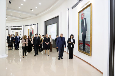 ADU məzunlarının professionallıq və peşə vərdişlərinin təkmilləşdirilməsi konfransının açılış mərasimi keçirilib 03.10.2025