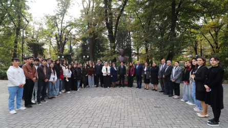 Qazaxda Xalq yazıçısı, tanınmış ictimai xadim Yusif Səmədoğlunun 90 illiyi münasibətilə keçiriləcək tədbirlərə start verilib-21.10.2025