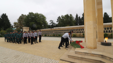 Qazaxda 27 Sentyabr - Anım Günündə qəhrəman Vətən oğullarının əziz xatirəsi ehtiramla anılıb 27.09.2025