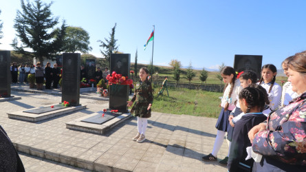 8 Noyabr – Zəfər Gününün beşinci ildönümü ərəfəsində Vətən müharibəsi şəhidi leytenant Mayis Yaqubovun əziz xatirəsi ehtiramla anılıb 22.10.2025