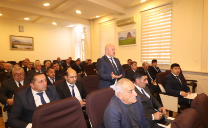 Qazaxda 2026-cı ilin məhsulu üçün aparılan səpin işləri və payız suvarması ilə bağlı müşavirə keçirilib-25.11.2025