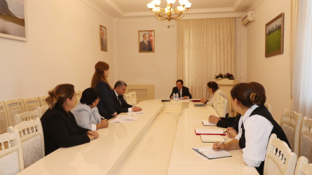 İcra başçısı Qazax şəhər Qaratel Hacımahmudova adına ümumi orta ümumtəhsil məktəbin müəllimlərini Fəxri Fərmanla təltif edib 06.10.2025