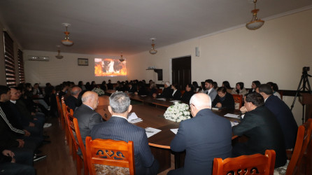 BDU-nun Qazax filialında “Xocalı faciəsi - Qalib xalqın silinməyən yaddaşı” adlı anım tədbiri keçirilib 26.02.2025