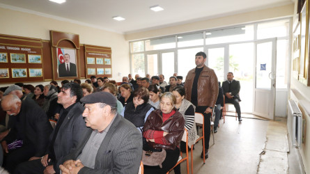 Qazaxda icra başçısının aprel ayında vətəndaşlarla keçirilən növbəti səyyar görüşü rayonun Qazaxbəyli kəndində yaşayan sakinlərlə olub 10.04.2026