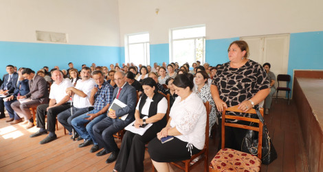 Qazaxda icra başçısının sentyabr ayı üzrə vətəndaşlarla keçirilən növbəti səyyar görüşü rayonun Xanlıqlar kəndində olub-04.09.2025