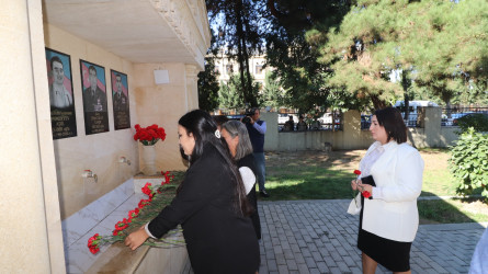 Qazaxda 8 Noyabr - Zəfər Gününün beşinci ildönümünə həsr edilmiş kitab və rəsm sərgisi, Vətən müharibəsi şəhidi tibb xidməti leytenantı Adil Əfəndiyevə həsr edilmiş “O, bizim Adildi” kitabının təqdimat mərasimi olub -22.10.2025