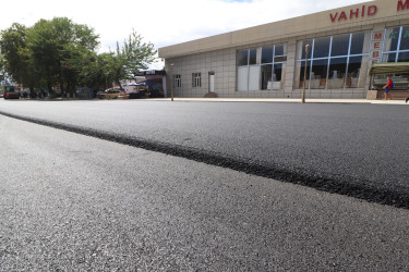 Qazaxda yeni asfalt örtüyü vurulmuş küçələrdən FOTOLAR (Bakı küçəsinin dairədən (“Əsədoğlu” marketin yanı) avtovağzalın qarşısına olan hissəsi və Əliağa Şıxlinski küçəsi) - 15.09.2025