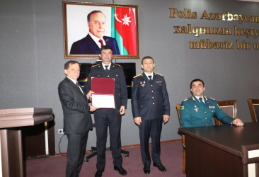 Qazaxda icra başçısı bir qrup Polis əməkdaşını peşə bayramları münasibətilə Fəxri Fərmanla təltif edib-02.07.2025