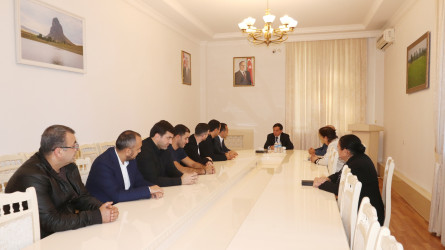 Qazaxda icra başçısı idmançılarla görüşüb 06.10.2025