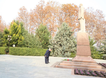 BDU-nun Qazax filialında "Ümummilli Lider Heydər Əliyev Müstəqil Azərbaycan Konstitusiyasının müəllifidir" mövzusunda Respublika Elmi Konfransı keçirilib -28.11.2025