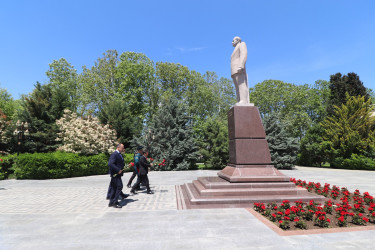 Qazaxda Ulu Öndər Heydər Əliyevin anadan olmasının 103-cü ildönümü böyük ehtiramla yad edilib 10.05.2026