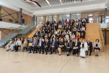 Üzeyir Hacıbəylinin 140 illik yubileyi ADA Universitetinin Qazax Mərkəzində qeyd olunub 20.09.2025