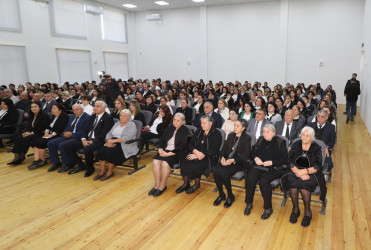 Qazaxda 8 Noyabr - Zəfər Gününün beşinci ildönümünə həsr edilmiş kitab və rəsm sərgisi, Vətən müharibəsi şəhidi tibb xidməti leytenantı Adil Əfəndiyevə həsr edilmiş “O, bizim Adildi” kitabının təqdimat mərasimi olub -22.10.2025