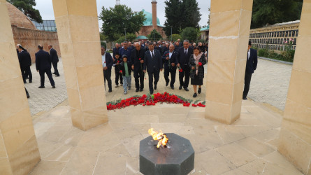 Qazaxda 27 Sentyabr - Anım Günündə qəhrəman Vətən oğullarının əziz xatirəsi ehtiramla anılıb 27.09.2025
