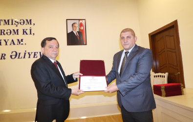 Qazaxda bir qrup dövlət qulluqçusu Peşə Bayramı Günü münasibətilə Fəxri Fərmanla təltif edilib-23.06.2025