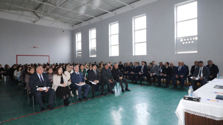 Qazaxda icra başçısının dekabr ayı üzrə vətəndaşlarla keçirilən ilk səyyar görüşü şəhər sakinləri ilə olub-04.12.2025