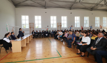 Qazaxda icra başçısının iyul ayı üzrə vətəndaşlarla keçirilən növbəti səyyar görüşü rayonun İkinci Şıxlı kəndində olub-17.07.2025