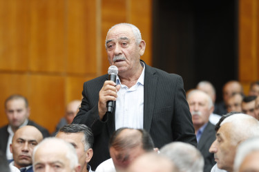 Şəmkirdə aqrar sahədə yeni Dövlət Proqramının müzakirəsi ilə bağlı regional müşavirə keçirilib-19.06.2026